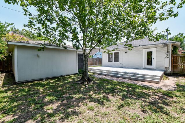 1121 E 14th Street, Houston, TX 77009