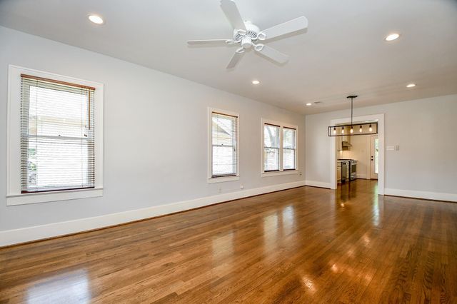 1121 E 14th Street, Houston, TX 77009