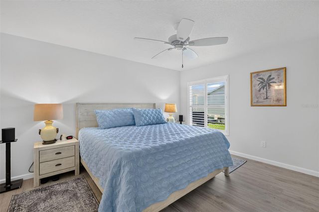 5711 HENRY LOOP, The Villages, FL 32163