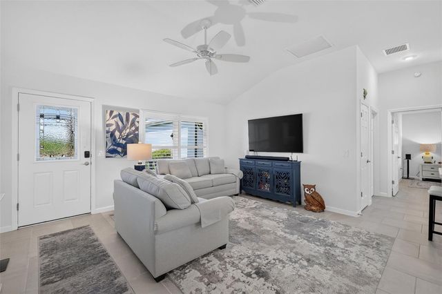 5711 HENRY LOOP, The Villages, FL 32163
