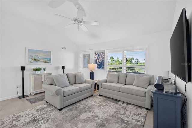 5711 HENRY LOOP, The Villages, FL 32163
