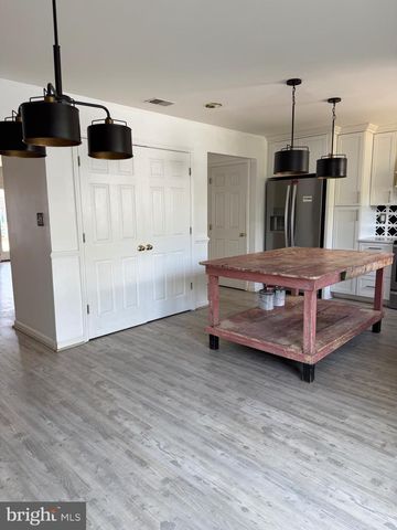 89 BALTUSROL DR, Charles Town, WV 25414