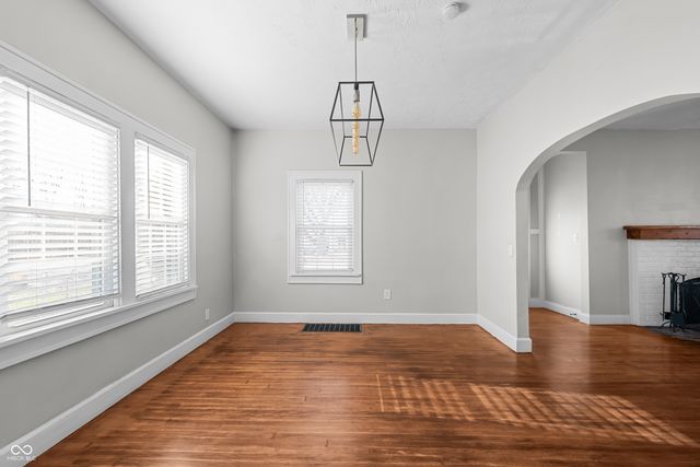 31 S Whitcomb Avenue, Indianapolis, IN 46241