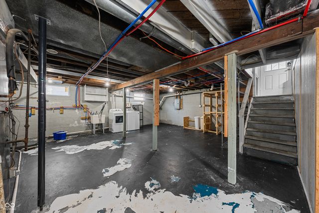 31 S Whitcomb Avenue, Indianapolis, IN 46241