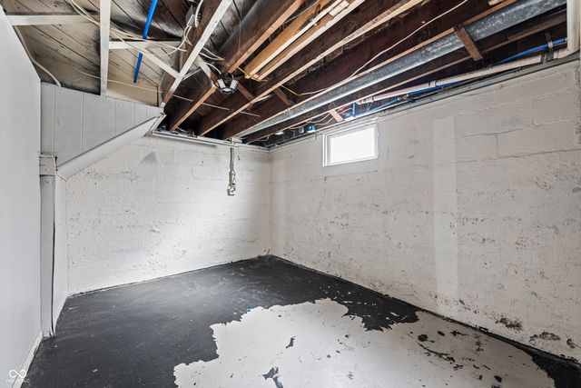 31 S Whitcomb Avenue, Indianapolis, IN 46241