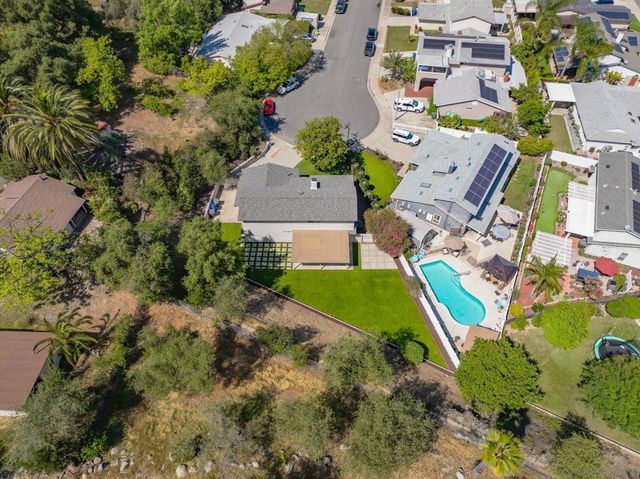 1198 Benjamin Pl, El Cajon, CA 92020