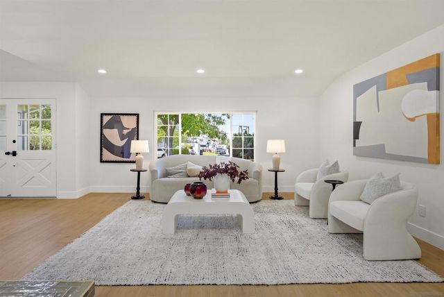 1198 Benjamin Pl, El Cajon, CA 92020