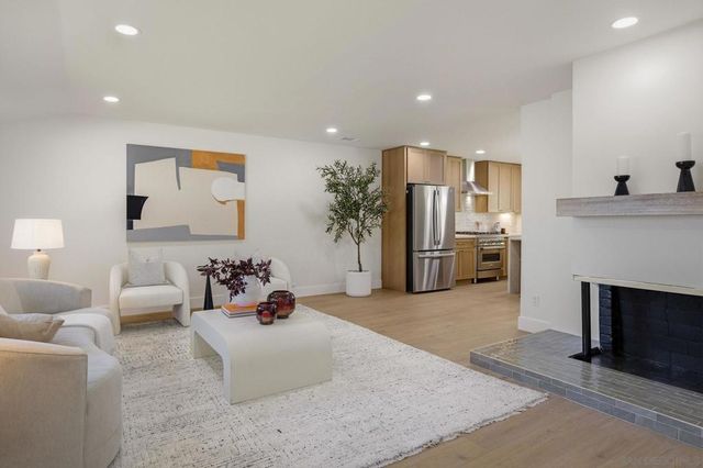 1198 Benjamin Pl, El Cajon, CA 92020