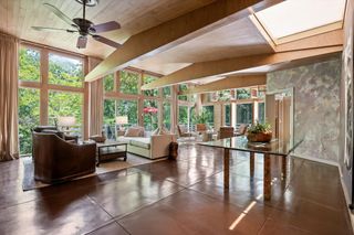 2554 Crestwood Drive, Chattanooga, TN 37415