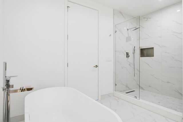 220 Lake Shore Drive 815, Lake Park, FL 33403