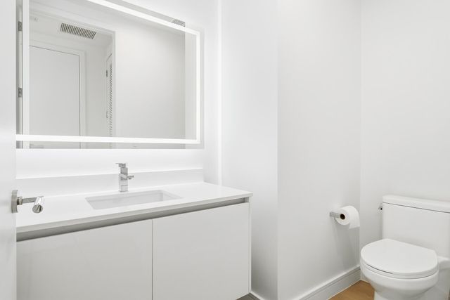 220 Lake Shore Drive 815, Lake Park, FL 33403