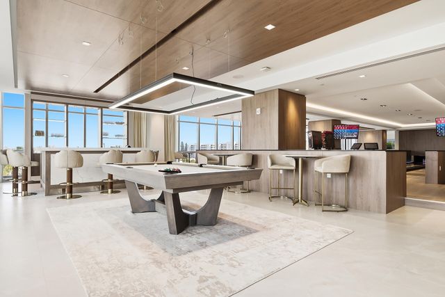 220 Lake Shore Drive 815, Lake Park, FL 33403