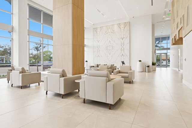 220 Lake Shore Drive 815, Lake Park, FL 33403