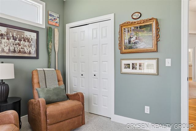 6960 E Cottage Lane, Rockford, MI 49341