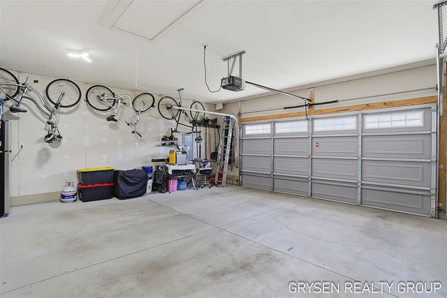 6960 E Cottage Lane, Rockford, MI 49341