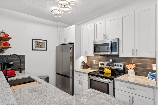 2774 ALMATON LOOP 105, Kissimmee, FL 34747