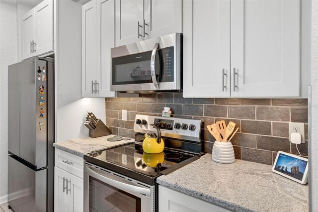 2774 ALMATON LOOP 105, Kissimmee, FL 34747