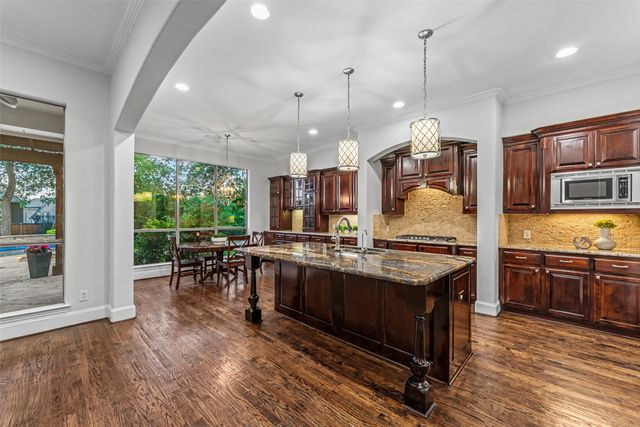 8321 Turtleback Court, Mckinney, TX 75070