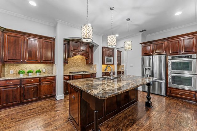 8321 Turtleback Court, Mckinney, TX 75070