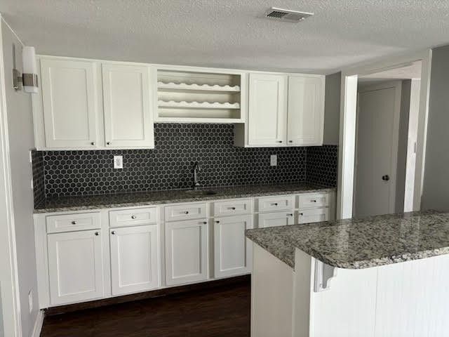3014 Tres Logos Lane, Dallas, TX 75228