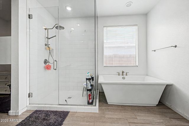 36990 N CAMARILLO Drive, San Tan Valley, AZ 85140