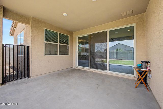 36990 N CAMARILLO Drive, San Tan Valley, AZ 85140