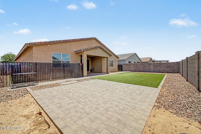 36990 N CAMARILLO Drive, San Tan Valley, AZ 85140