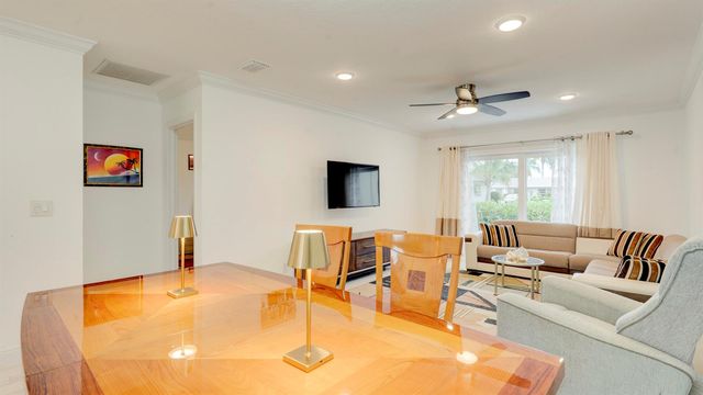 8638 Bella Vista Drive, Boca Raton, FL 33433