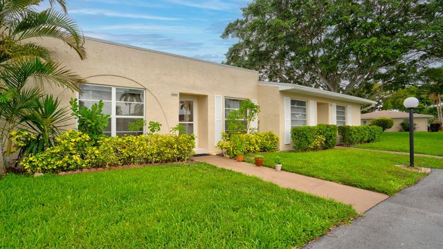 8638 Bella Vista Drive, Boca Raton, FL 33433