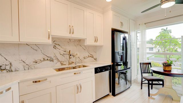 8638 Bella Vista Drive, Boca Raton, FL 33433