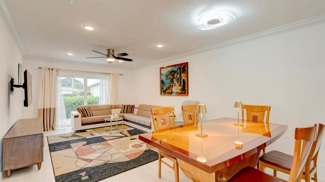 8638 Bella Vista Drive, Boca Raton, FL 33433