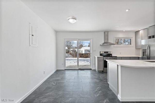 3483 Lawndale Drive, Kent, OH 44240