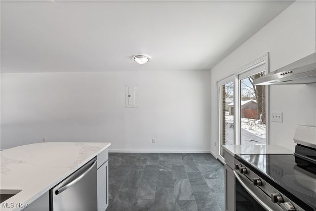 3483 Lawndale Drive, Kent, OH 44240