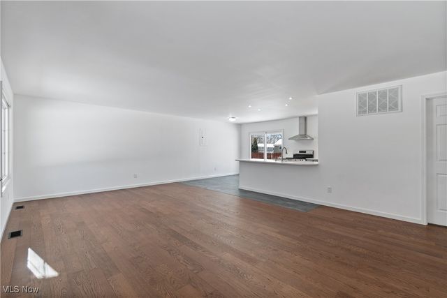 3483 Lawndale Drive, Kent, OH 44240