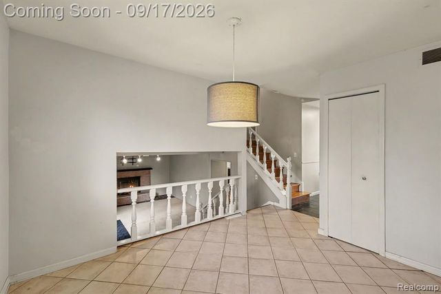 13451 N Fenton Road, Fenton, MI 48430
