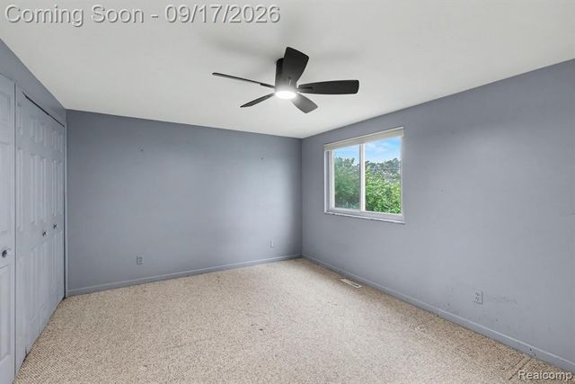 13451 N Fenton Road, Fenton, MI 48430