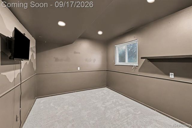 13451 N Fenton Road, Fenton, MI 48430