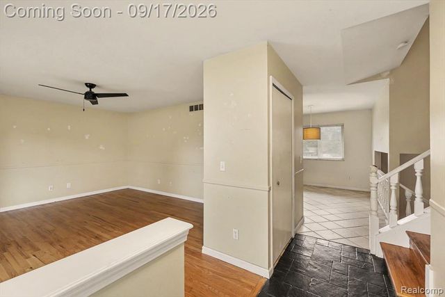 13451 N Fenton Road, Fenton, MI 48430