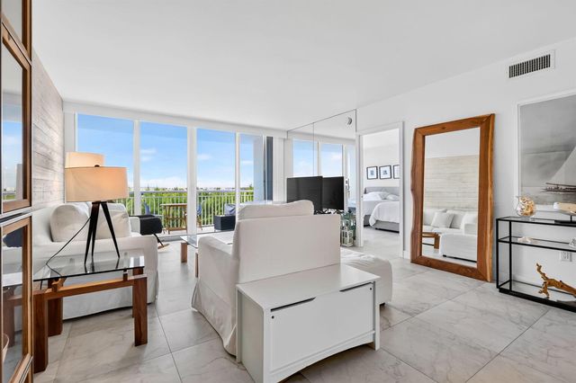 2780 S OCEAN Boulevard 607, Palm Beach, FL 33480