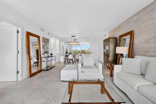 2780 S OCEAN Boulevard 607, Palm Beach, FL 33480