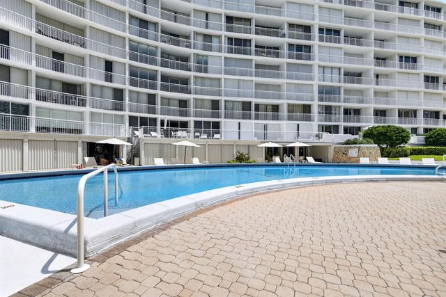 2780 S OCEAN Boulevard 607, Palm Beach, FL 33480