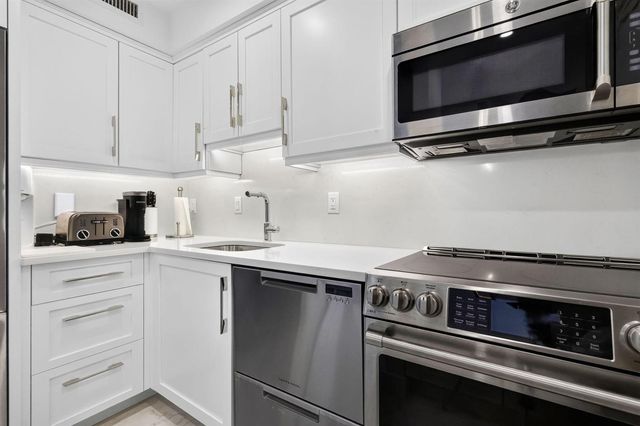 2780 S OCEAN Boulevard 607, Palm Beach, FL 33480
