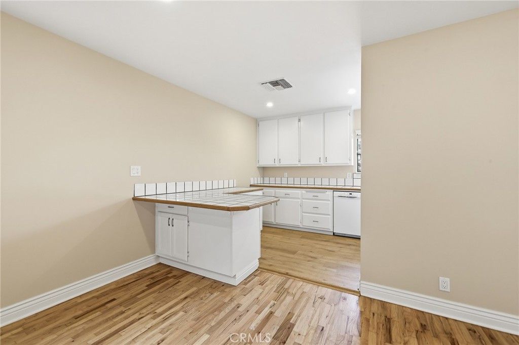 Image 19 of property listing at 4070 Bluff Street, Torrance, CA 90505