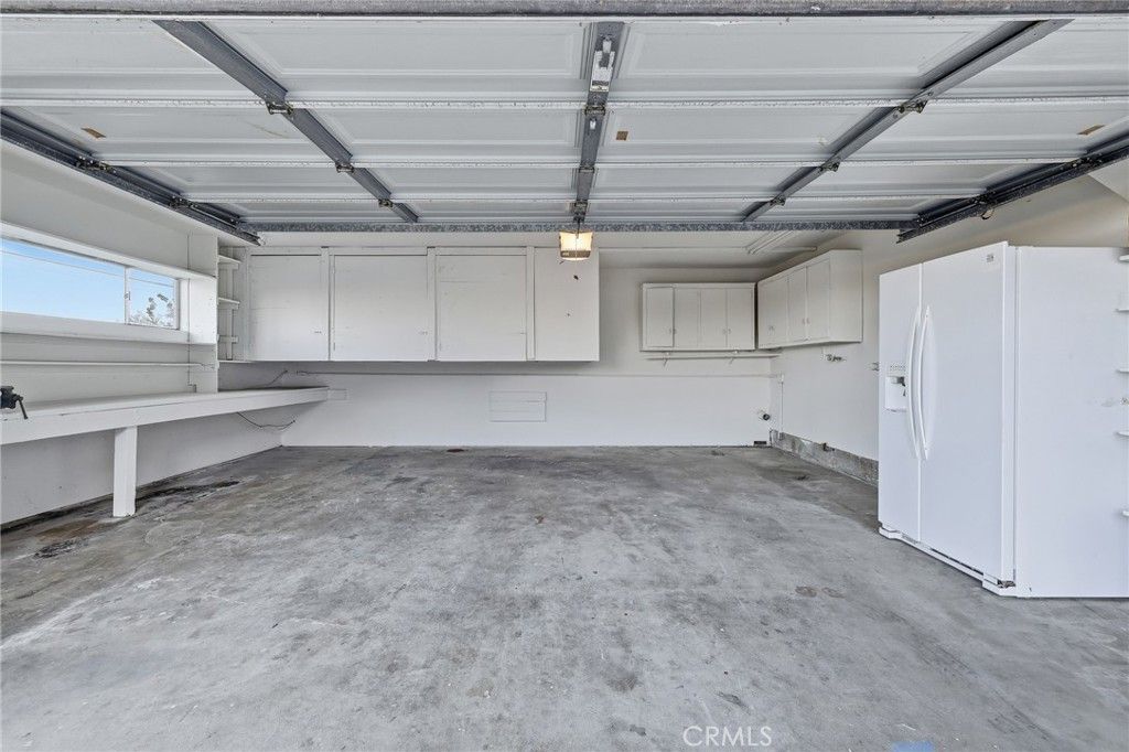 Image 27 of property listing at 4070 Bluff Street, Torrance, CA 90505