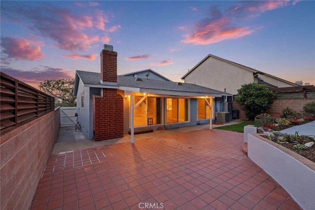 Image 28 of property listing at 4070 Bluff Street, Torrance, CA 90505