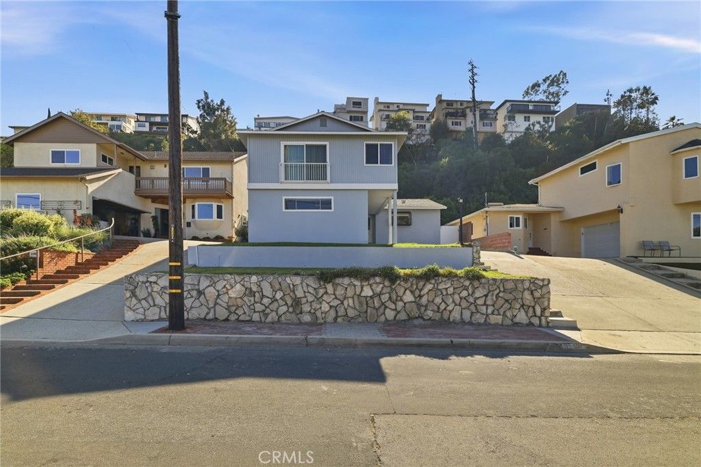 Image 32 of property listing at 4070 Bluff Street, Torrance, CA 90505
