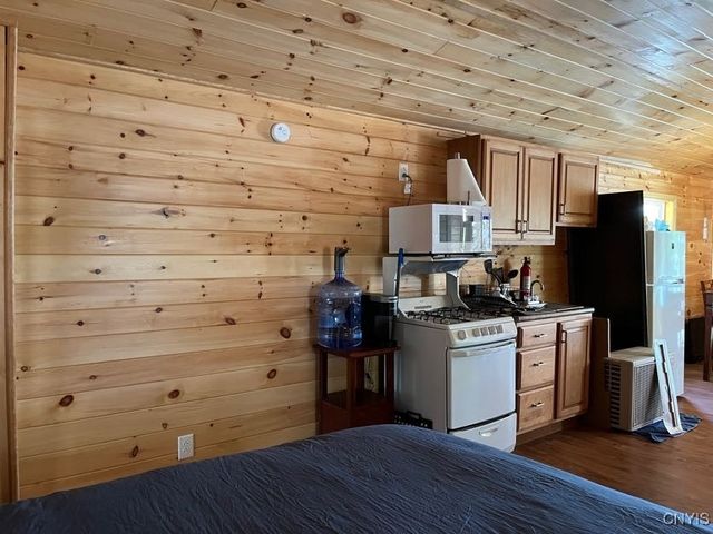 39498 Hyde Lake Road, Theresa, NY 13691