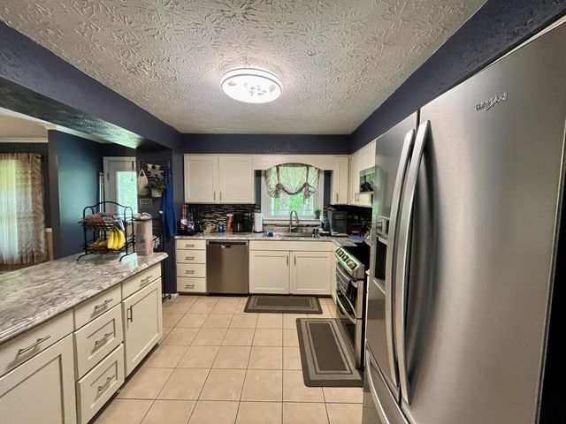 140 Tuit Acres Drive, Corbin, KY 40701
