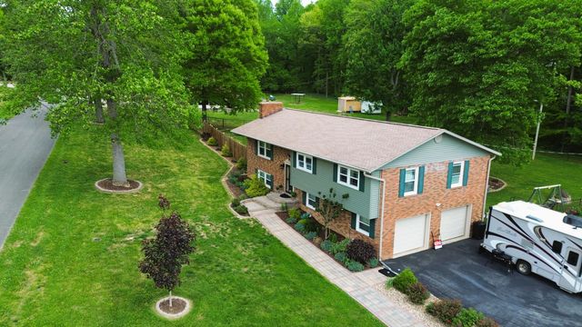 140 Tuit Acres Drive, Corbin, KY 40701