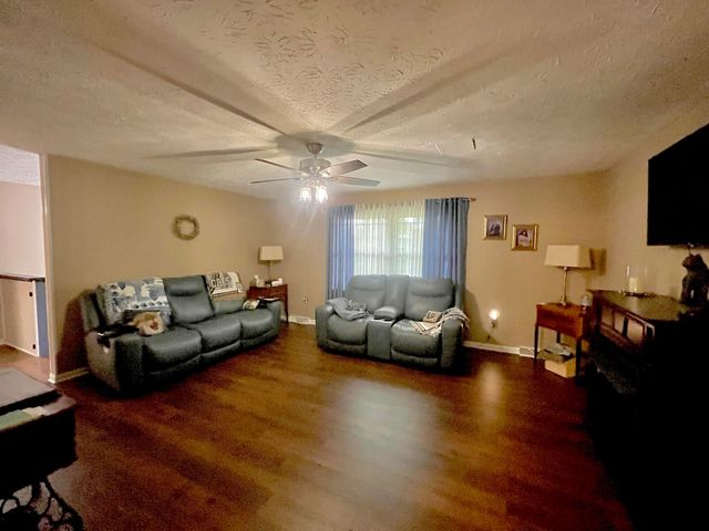 140 Tuit Acres Drive, Corbin, KY 40701